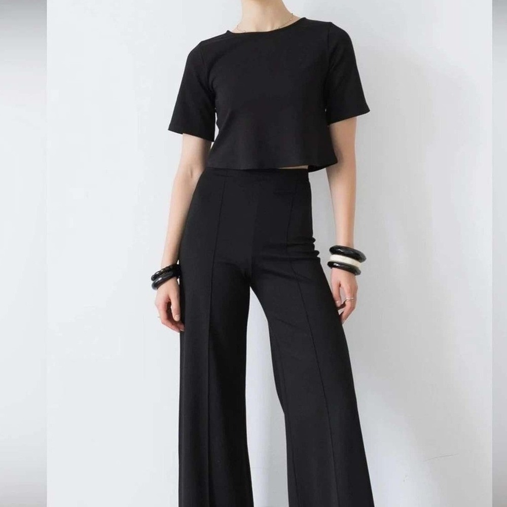 Ripley Rader Los Angeles Black Short Sleeve Crop Top Size 2 Small Boxy Knit